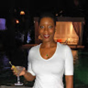 Meet your Posher, Dyangela